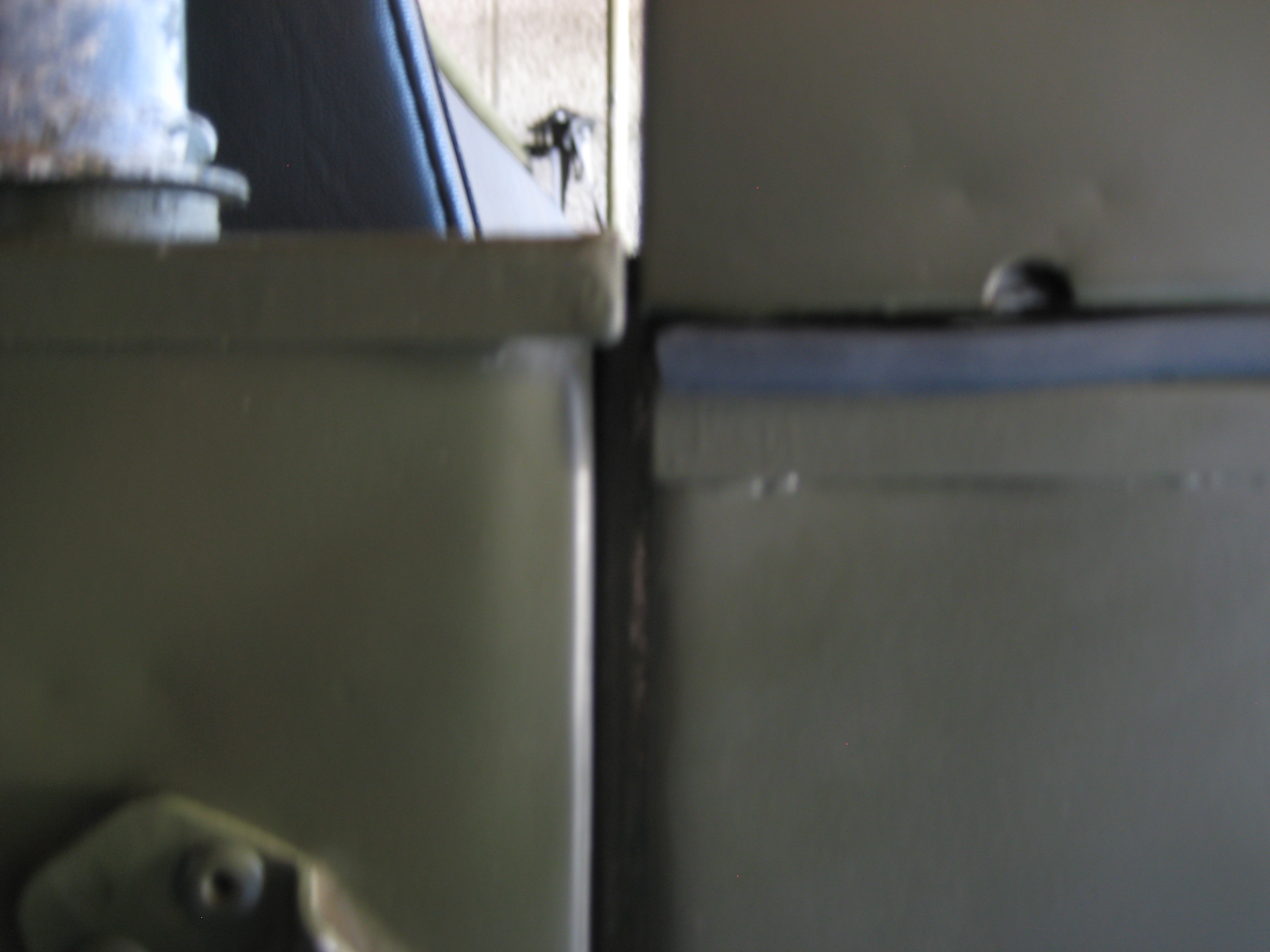 landrover door.JPG